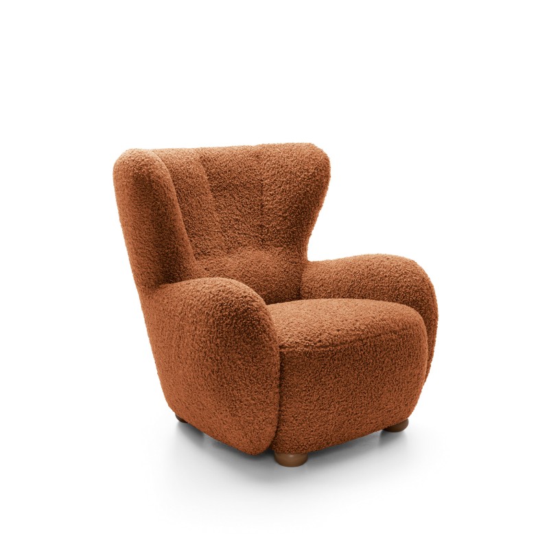 Fotel CIRO z szerokim siedziskiem i drewnianymi nogami w tkaninie ROLF 10