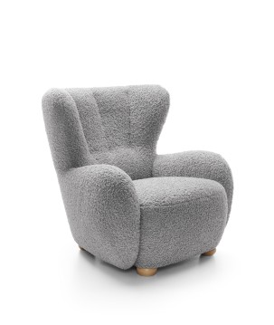 Fotel CIRO z szerokim siedziskiem i drewnianymi nogami w tkaninie ROLF 06