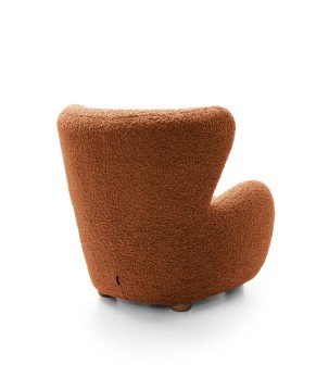 Fotel CIRO z szerokim siedziskiem i drewnianymi nogami w tkaninie ROLF 10